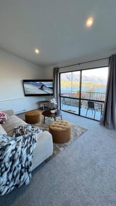 Lakeview Home Retreat At Queenstown Hill Dış mekan fotoğraf