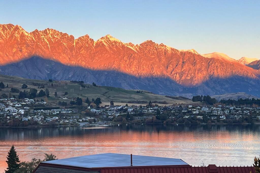 Lakeview Home Retreat At Queenstown Hill Dış mekan fotoğraf